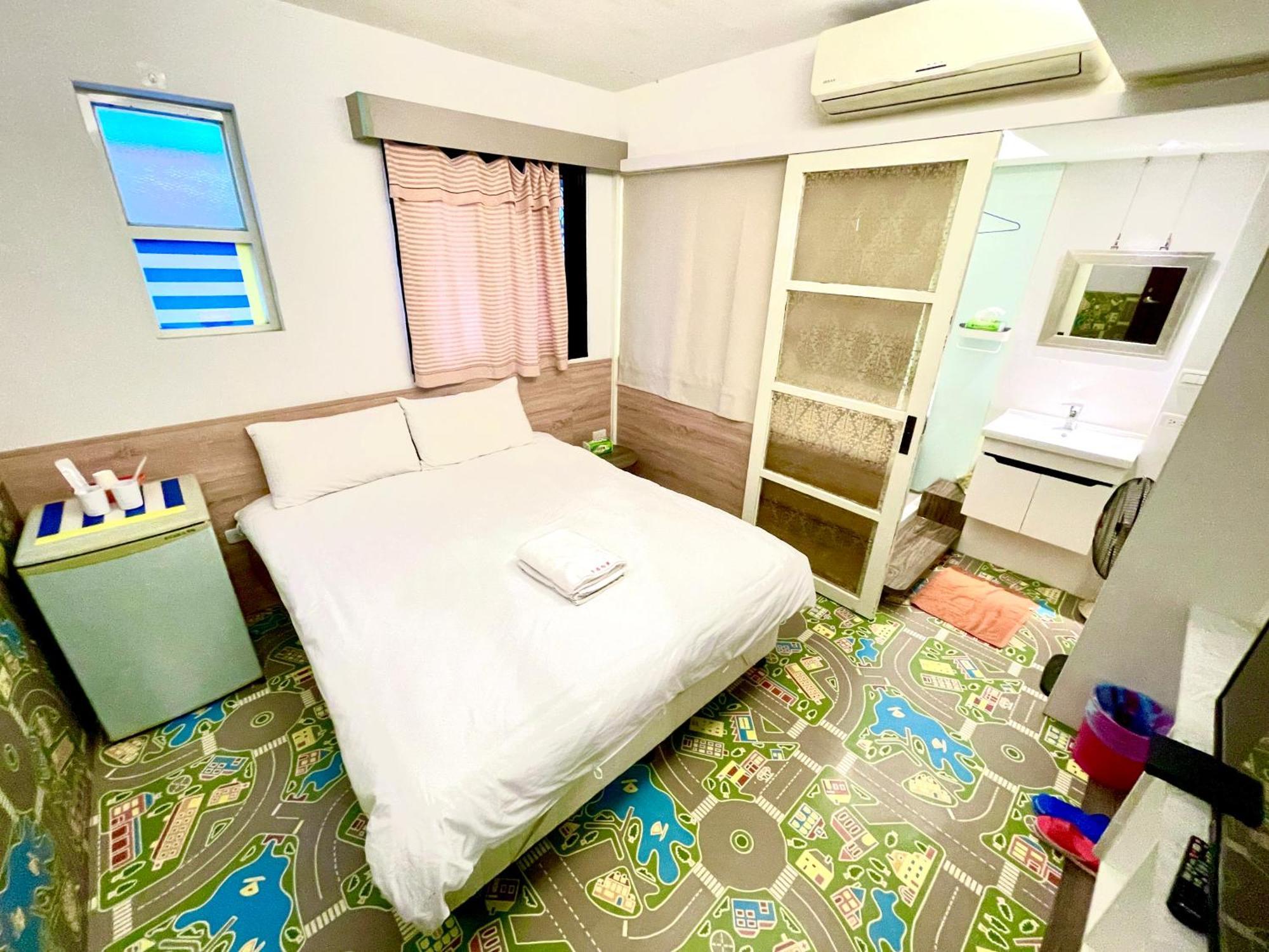 Apartament Fengchia Provence Jr Taizhong Zewnętrze zdjęcie